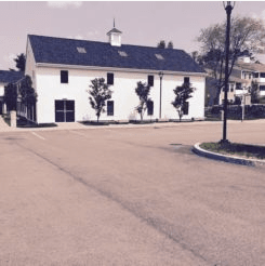 Spacious Parking at Grand View